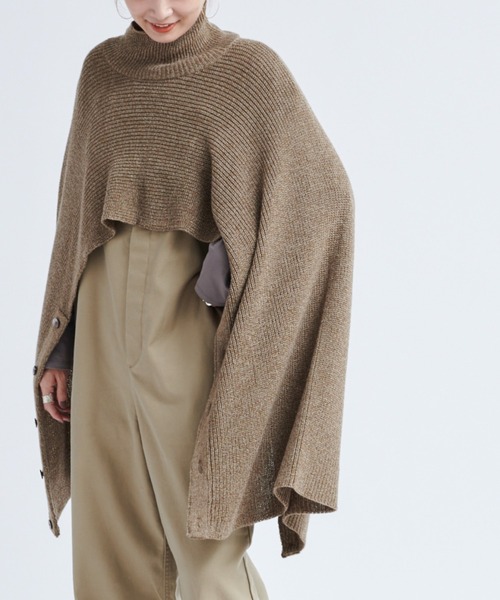DouDou（ドゥドゥ）の「ニット2WAYポンチョストール（ストール/ショール・レディース・チャコールグレー/ブラウン/ベージュ・FREE）」の21枚目の写真