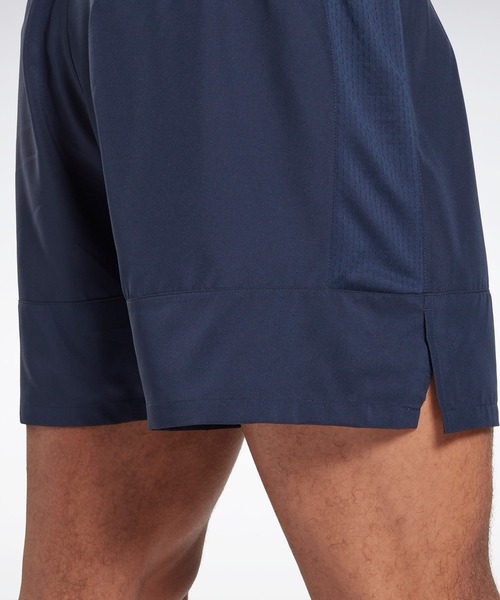 Reebok(リーボック)の「ラン エッセンシャルズ 5インチ ショーツ / Run Essentials 5-Inch Shorts(その他パンツ・メンズ・ネイビー/ブラック・LARGE/MEDIUM/SMALL/X-LARGE/XX-LARGE/XXX-LARGE/X-SMALL)」の9枚目の写真