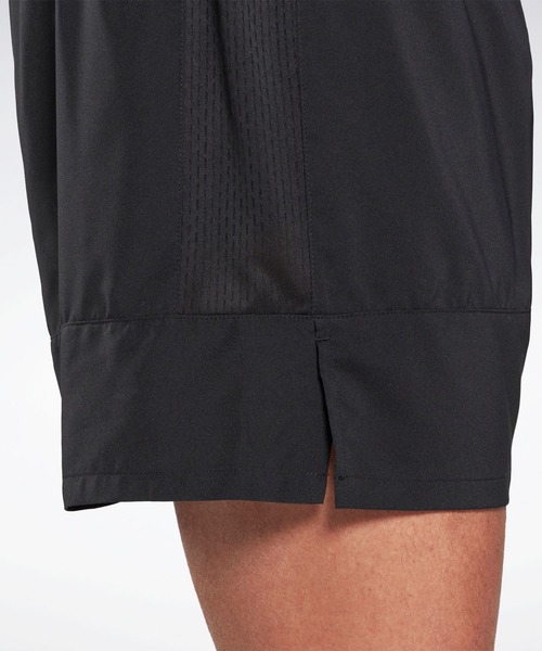 Reebok(リーボック)の「ラン エッセンシャルズ 5インチ ショーツ / Run Essentials 5-Inch Shorts(その他パンツ・メンズ・ネイビー/ブラック・LARGE/MEDIUM/SMALL/X-LARGE/XX-LARGE/XXX-LARGE/X-SMALL)」の5枚目の写真