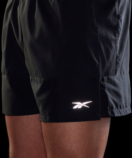Reebok(リーボック)の「ラン エッセンシャルズ 5インチ ショーツ / Run Essentials 5-Inch Shorts(その他パンツ・メンズ・ネイビー/ブラック・LARGE/MEDIUM/SMALL/X-LARGE/XX-LARGE/XXX-LARGE/X-SMALL)」の6枚目の写真