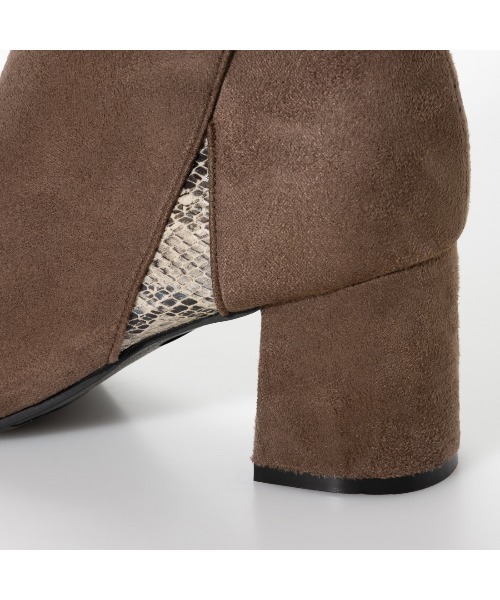 Elvis Luce（エルビスルーチェ）の「ElvisLuce(エルビスルーチェ) チャンキヒールスクエアトゥ ショートブーツ（ブーツ・レディース・ブラック/ブラウン/ブラック系その他・LL/S/M/L）」の13枚目の写真