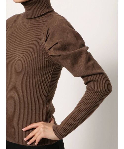 dazzlin（ダズリン）の「フロントタックタートルミットトップス（ニット/セーター・レディース・ブラック/ベージュ/ブラウン/グレー・FREE）」の21枚目の写真