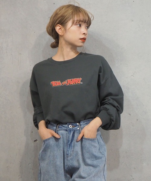 tiptop(ティップトップ)の「2021SS TOM & JERRY ロンT(Tシャツ/カットソー・レディース・ブラック/オフホワイト/ホワイト系その他/ブラック系その他/ホワイト系その他2/ブラック系その他2・FREE)」の9枚目の写真