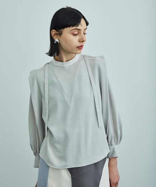 UNITED TOKYO(ユナイテッドトウキョウ)の「スライドスカーフブラウス(シャツ/ブラウス・レディース・ブラック/ベージュ/オレンジ/ブルー・0)」の16枚目の写真