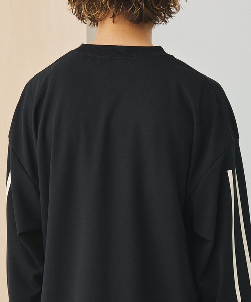 UNITED TOKYO（ユナイテッドトウキョウ）の「オーバーサイズラインプリントT（Tシャツ/カットソー・メンズ・オフホワイト/ブラック・FREE/0）」の16枚目の写真