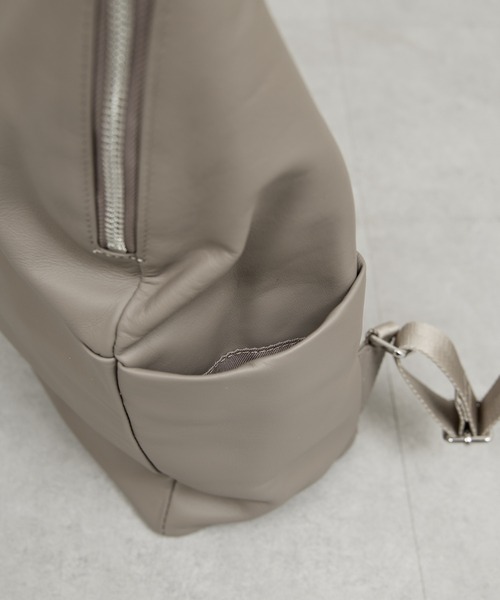 累計販売7,000点以上！高レビュー】【PC収納可】レザーバックパック