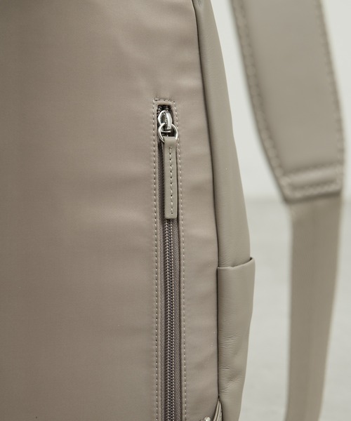 セール】【累計販売7,000点以上！高レビュー】【PC収納可】レザー