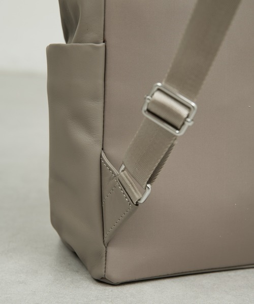 セール】【累計販売7,000点以上！高レビュー】【PC収納可】レザー