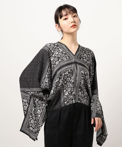 SEE BY CHLOE(シーバイクロエ)の「プリントシルクトップス(Tシャツ/カットソー・レディース・オレンジ/ブラック・S)」の2枚目の写真