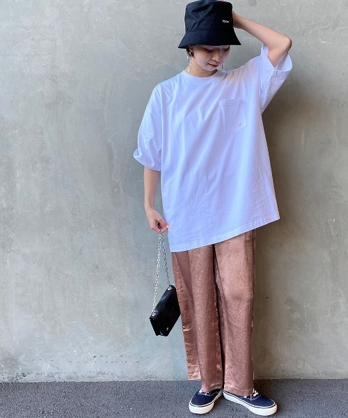 CONVERSE TOKYO（コンバーストウキョウ）の「[CONVERSE TOKYO/コンバーストウキョウ] 別注 スターバックプリントTシャツ（Tシャツ/カットソー・レディース・ホワイト/ブラック・4/3）」の12枚目の写真