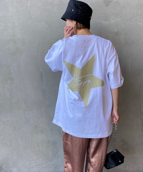 CONVERSE TOKYO（コンバーストウキョウ）の「[CONVERSE TOKYO/コンバーストウキョウ] 別注 スターバックプリントTシャツ（Tシャツ/カットソー・レディース・ホワイト/ブラック・4/3）」の6枚目の写真