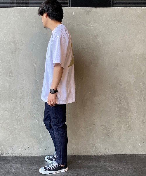 CONVERSE TOKYO（コンバーストウキョウ）の「[CONVERSE TOKYO/コンバーストウキョウ] 別注 スターバックプリントTシャツ（Tシャツ/カットソー・レディース・ホワイト/ブラック・4/3）」の7枚目の写真