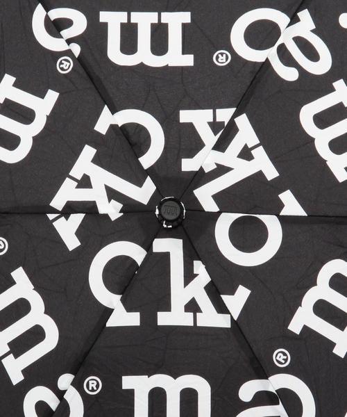 BEAUTY&YOUTH UNITED ARROWS(ビューティーアンドユースユナイテッドアローズ)の「BYBC marimekko LOGO 折り畳み傘(折りたたみ傘・レディース・ブラック・フリー)」の2枚目の写真