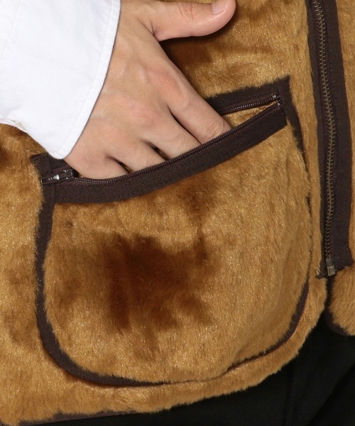 Barbour（バブアー）の「BARBOUR (バブアー)　WARM PILE WAISTCOAT ZIPIN LINER(MLI0004)（ベスト・メンズ・ブラウン・40/38/36）」の7枚目の写真