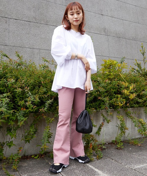 mikke（ミッケ）の「バックリボンパイピングボリュームスリーブブラウス（シャツ/ブラウス・レディース・アイボリー/グリーン/ベージュ・FREE）」の11枚目の写真