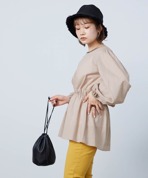 mikke（ミッケ）の「バックリボンパイピングボリュームスリーブブラウス（シャツ/ブラウス・レディース・アイボリー/グリーン/ベージュ・FREE）」の15枚目の写真