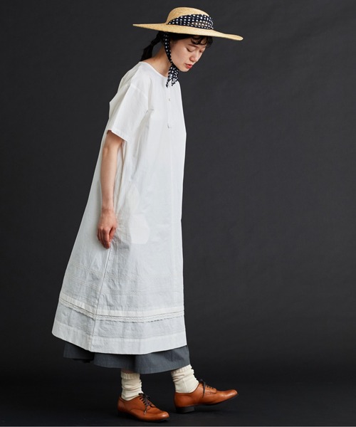 Malle（マル）の「malle コットン/リネン　刺繍スモックドレス（ワンピース・レディース・ホワイト/ホワイト×ブラック・FREE）」の6枚目の写真