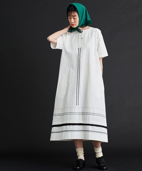 Malle（マル）の「malle コットン/リネン　刺繍スモックドレス（ワンピース・レディース・ホワイト/ホワイト×ブラック・FREE）」の18枚目の写真