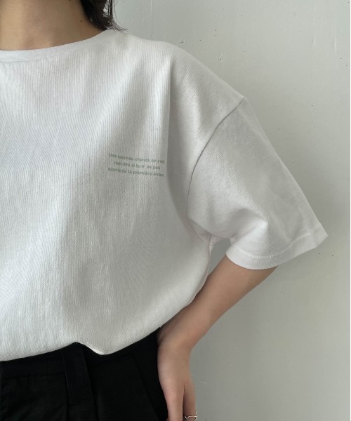 flaner（フラネ）の「ルーズグラフィックTee【ユニセックス対応】（Tシャツ/カットソー・レディース・グリーン/モカ・MEDIUM/LARGE）」の4枚目の写真