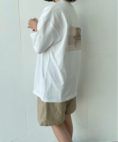 flaner（フラネ）の「ルーズグラフィックTee【ユニセックス対応】（Tシャツ/カットソー・レディース・グリーン/モカ・MEDIUM/LARGE）」の9枚目の写真