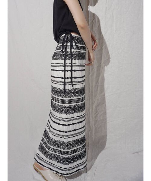 MERCURYDUO（マーキュリーデュオ）の「ピグメントクロップドカットソー（Tシャツ/カットソー・レディース・ベージュ/ミント/オフホワイト/ブラック・FREE）」の9枚目の写真