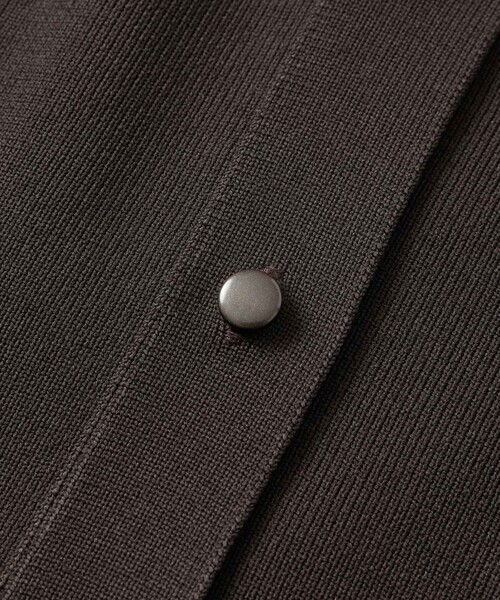 CAST:(キャストコロン)の「ニットブルゾン(ニット/セーター・レディース・ベージュ/ネイビー/ブラウン/グリーン・M)」の18枚目の写真