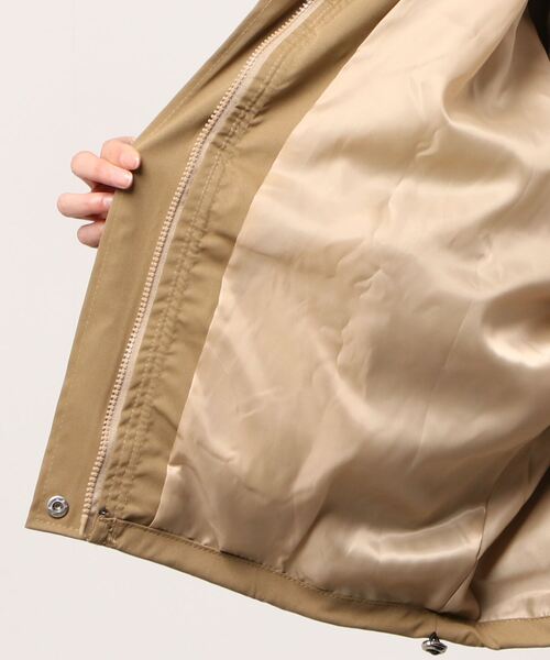 MAISON BREEZE（メゾンブリーズ）の「【MAISON BREEZE】ドローストリングデザイニングジップアップマウンテンパーカー KNF（マウンテンパーカー・レディース・ブラック/グレー/カーキ・FREE）」の8枚目の写真