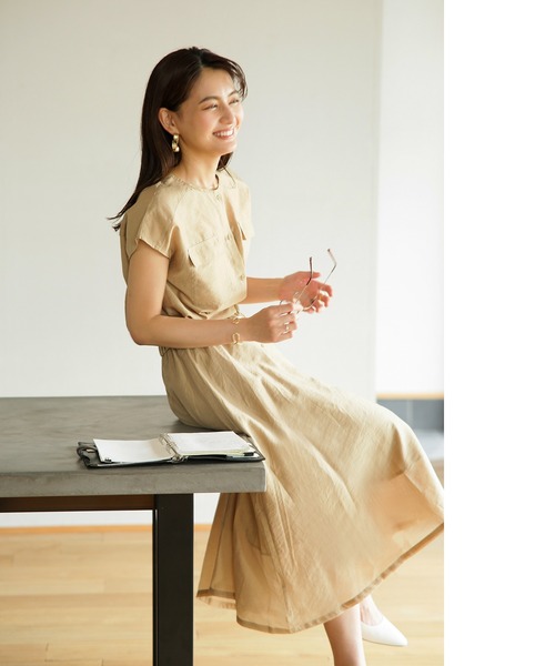 Emilyan（エミリアン）の「【テンセルリネン】タックフレアーシャツブラウス（シャツ/ブラウス・レディース・ブラック/ベージュ/オレンジ・9号）」の12枚目の写真