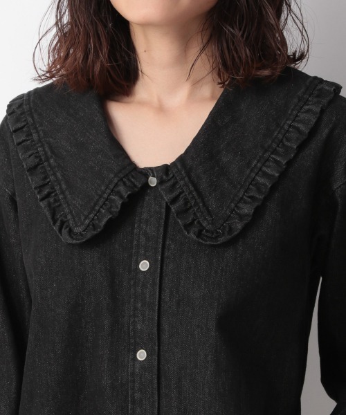 LOWRYS FARM(ローリーズファーム)の「BIGカラーデニムジャケシャツ 214822(シャツ/ブラウス・レディース・ブラック/ブルー・FREE)」の3枚目の写真