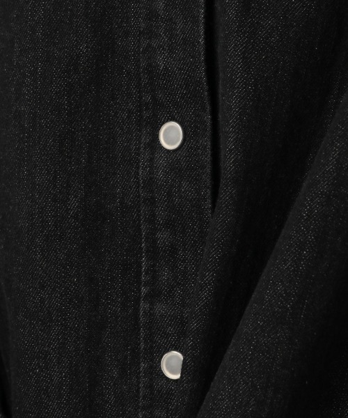 LOWRYS FARM(ローリーズファーム)の「BIGカラーデニムジャケシャツ 214822(シャツ/ブラウス・レディース・ブラック/ブルー・FREE)」の10枚目の写真