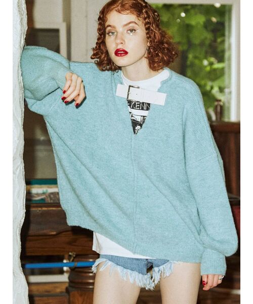 jouetie(ジュエティ)の「2WAYモヘアライクベルトニット(ニット/セーター・レディース・ブラック/グリーン/ライトブルー・MEDIUM)」の4枚目の写真