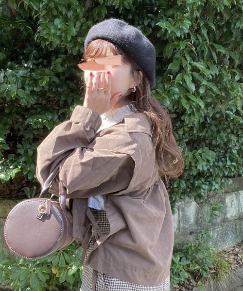 Mysa&Liina（ミーサリーナ）の「トレンチ×ジレベスト　2WAYライトアウター（トレンチコート・レディース・ブラウン/アイボリー/グレイッシュベージュ・M）」の11枚目の写真