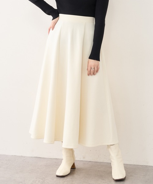 natural couture（ナチュラルクチュール）の「ふわもちラテAラインスカート（スカート・レディース・ブラック/アイボリー/グレイッシュベージュ/ピンクベージュ・FREE）」の5枚目の写真