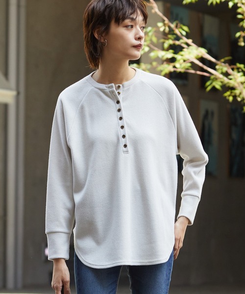 OMNES（オムネス）の「ウールタッチリブニットソーヘンリーネックプルオーバー（ニット/セーター・レディース・ベージュ/グレイッシュベージュ/チャコール・FREE）」の3枚目の写真