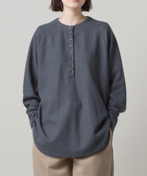 OMNES（オムネス）の「ウールタッチリブニットソーヘンリーネックプルオーバー（ニット/セーター・レディース・ベージュ/グレイッシュベージュ/チャコール・FREE）」の4枚目の写真