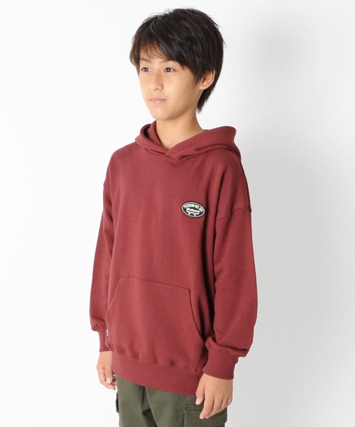 GLAZOS(グラソス)の「裏毛・ドロップショルダー刺繍ワッペンパーカー【セットアップ対応】(パーカー・キッズ・ブラック/エンジ/グレー・130cm/140cm/150cm/160cm/170cm)」の4枚目の写真