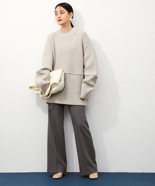 ADAM ET ROPE'(アダムエロペ)の「〈SHARE CLOSETシリーズ〉スイッチパターンニットプルオーバー(ニット/セーター・レディース・ライトグレー/ブラック・FREE)」の11枚目の写真