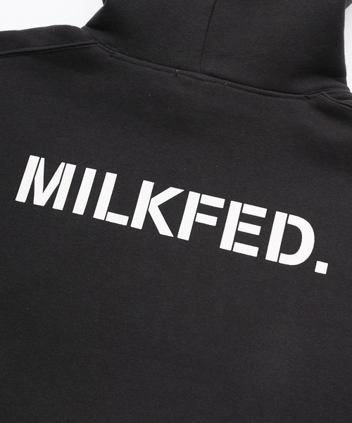 MILKFED.（ミルクフェド）の「BASIC STENCIL SWEAT HOODIE（パーカー・レディース・オフホワイト/ブラック/チャコール/ベージュ/ライトグリーン/ネイビー・M/L）」の10枚目の写真