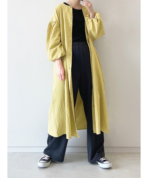 Samansa Mos2 blue（サマンサモスモスブルー）の「袖ボリュームワンピース（ワンピース・レディース・ブラック/イエロー/ライトベージュ・ﾌﾘ-）」の3枚目の写真