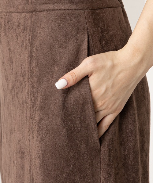 Chico(チコ)の「【新色追加】スリットハイウエストタイトロングスカート(スカート・レディース・ブラック/ブラウン/ブラック系その他/アイボリー・FREE)」の20枚目の写真