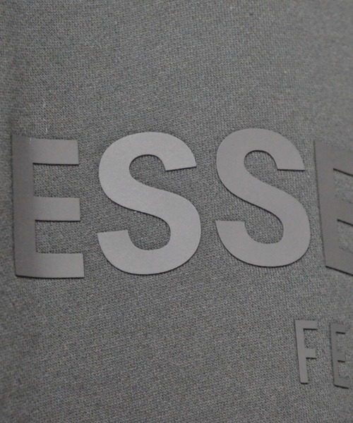 FOG ESSENTIALS(エフオージーエッセンシャルズ)の「ESSENTIALS /エッセンシャルズ バックロゴ クルーネックスウェット(スウェット・メンズ・ブラック/ヘザーグレー/ベージュ/ブラウン/アイボリー・S/M/L/XL)」の8枚目の写真