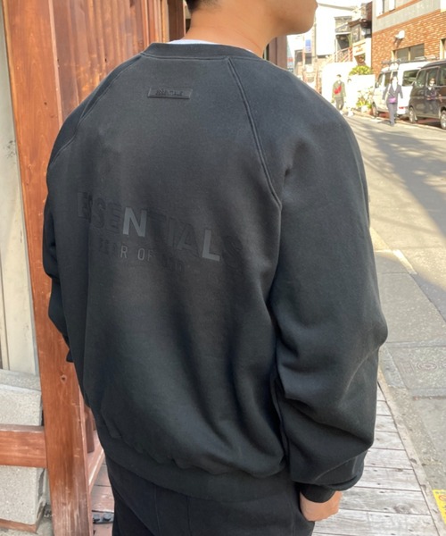 FOG ESSENTIALS(エフオージーエッセンシャルズ)の「ESSENTIALS /エッセンシャルズ バックロゴ クルーネックスウェット(スウェット・メンズ・ブラック/ヘザーグレー/ベージュ/ブラウン/アイボリー・S/M/L/XL)」の21枚目の写真