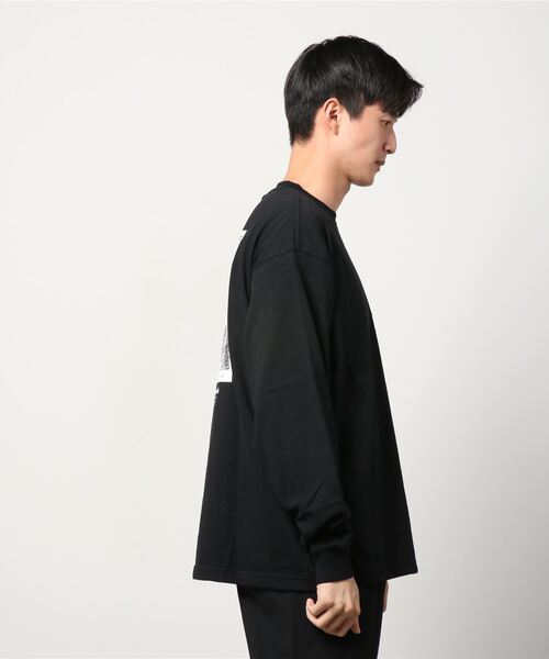 Woods(ウッズ)の「異素材ポケット バックプリント ロングスリーブTシャツ(Tシャツ/カットソー・メンズ・ホワイト/ブラック/グレー・XL/L/M)」の4枚目の写真