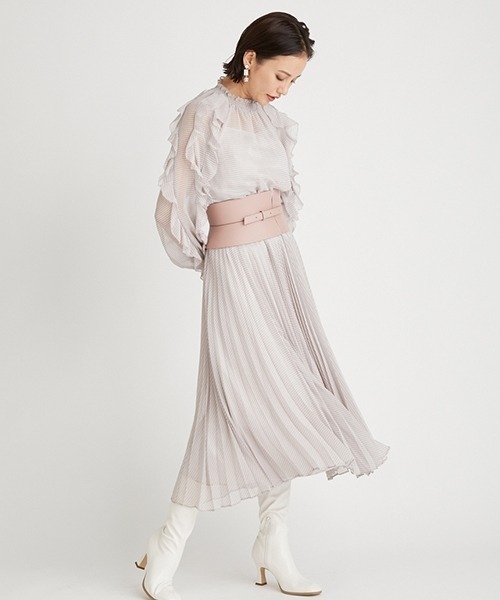 CELFORD × 石井美保 コラボトップス　フリルディティールニット　新品 Amazon.co.jp: タグ付 セルフォード 石井美保 コラボ フリル