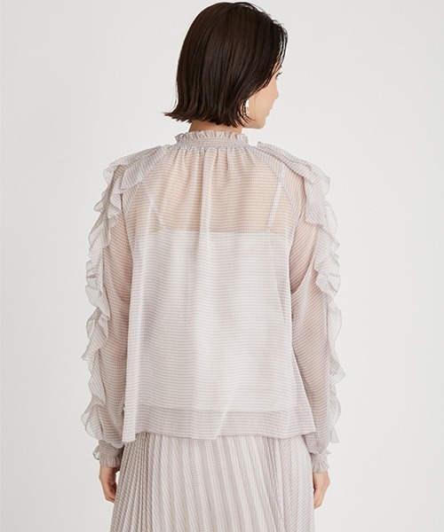 CELFORD × 石井美保 コラボトップス　フリルディティールニット　新品 Amazon.co.jp: タグ付 セルフォード 石井美保 コラボ フリル