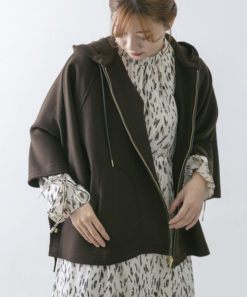 URBAN RESEARCH ROSSO WOMEN（アーバンリサーチ　ロッソ）の「ポンチョコート（その他アウター・レディース・ブラック/ブラウン・FREE）」の3枚目の写真