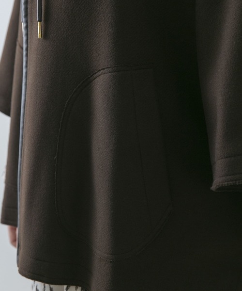 URBAN RESEARCH ROSSO WOMEN（アーバンリサーチ　ロッソ）の「ポンチョコート（その他アウター・レディース・ブラック/ブラウン・FREE）」の20枚目の写真