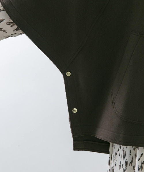 URBAN RESEARCH ROSSO WOMEN（アーバンリサーチ　ロッソ）の「ポンチョコート（その他アウター・レディース・ブラック/ブラウン・FREE）」の19枚目の写真