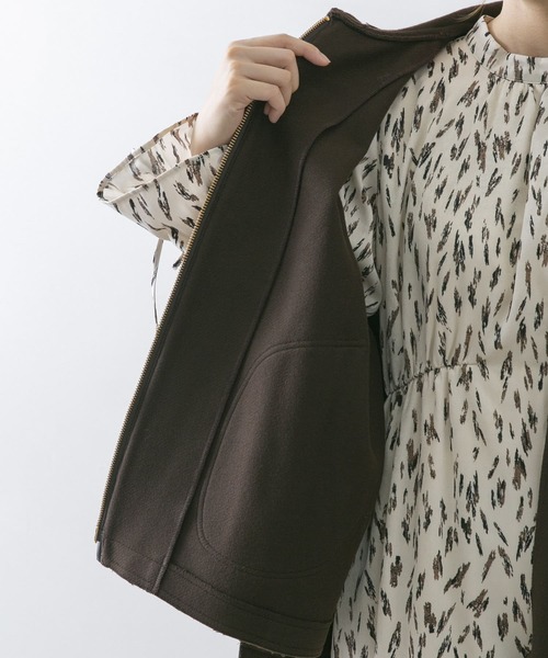 URBAN RESEARCH ROSSO WOMEN（アーバンリサーチ　ロッソ）の「ポンチョコート（その他アウター・レディース・ブラック/ブラウン・FREE）」の10枚目の写真