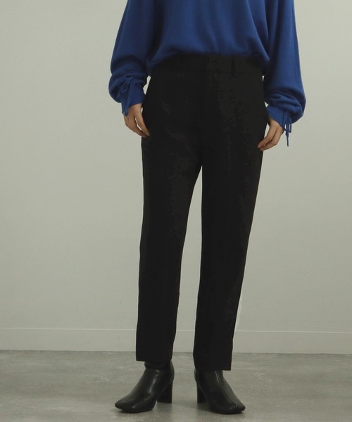 AULI（アウリィ）の「【低身長向けサイズ】PJサイドスリットアンクルテーパードパンツ（その他パンツ・レディース・ブラック/カーキ/モカ・S/XS/XXS）」の2枚目の写真